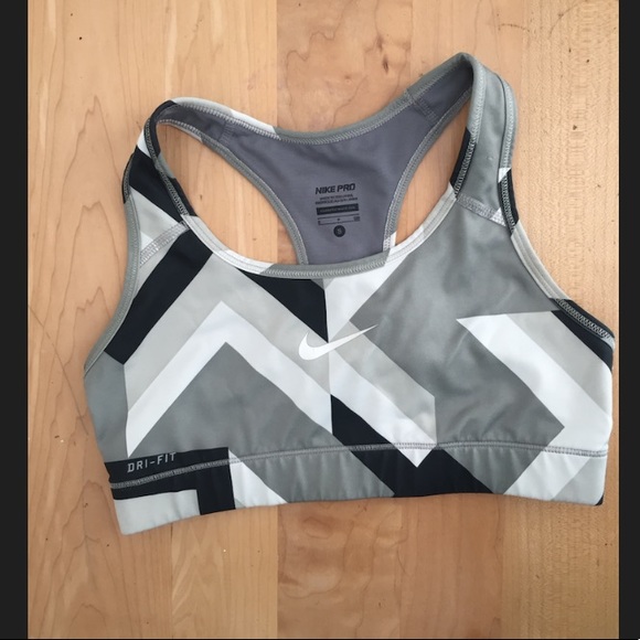 Nike Dri-fit Sports Bra - Picture 4 of 9